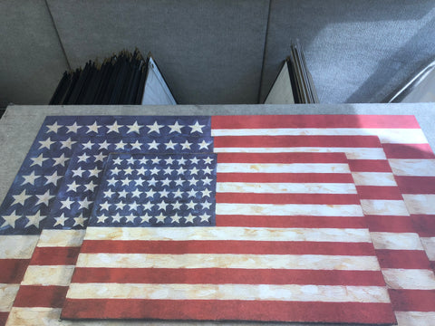 JASPER JOHNS Three Flags, 2004